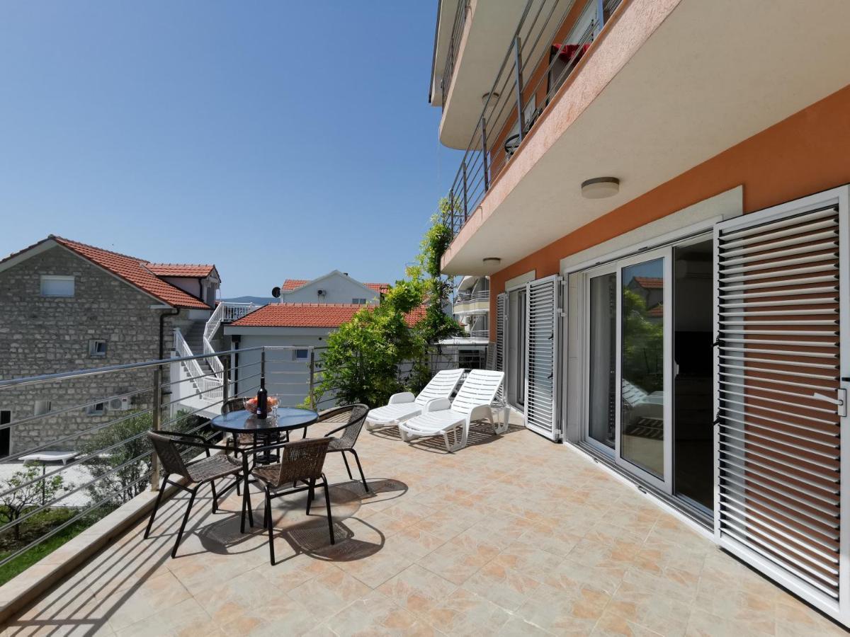 Apartments Apple Cat Montenegro Ko Bijela Exteriör bild