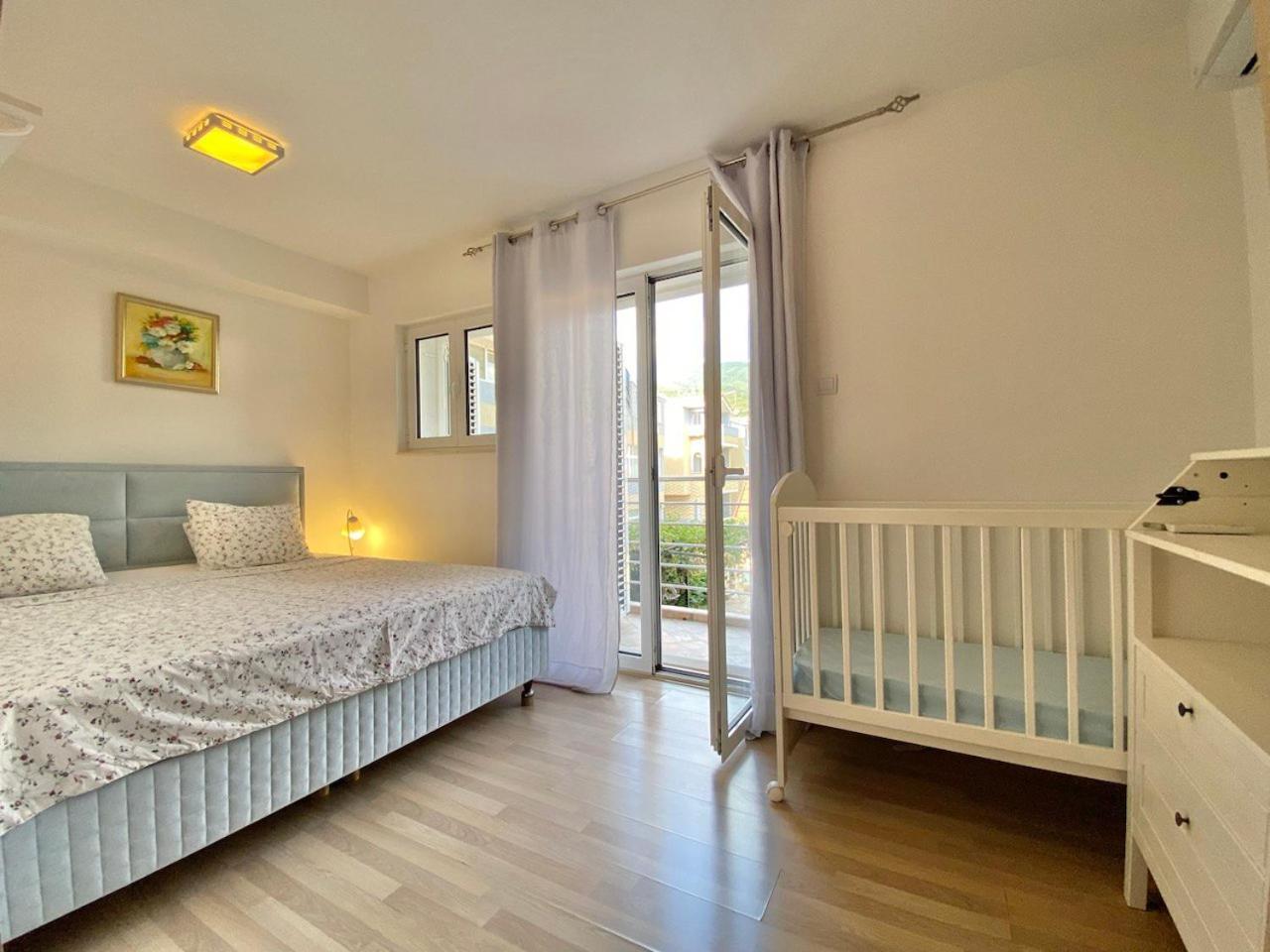 Apartments Apple Cat Montenegro Ko Bijela Exteriör bild
