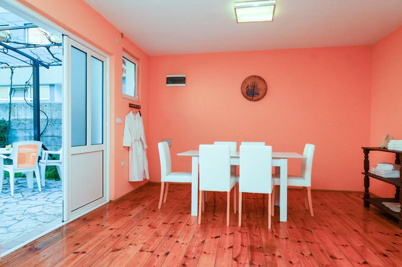 Apartments Apple Cat Montenegro Ko Bijela Exteriör bild