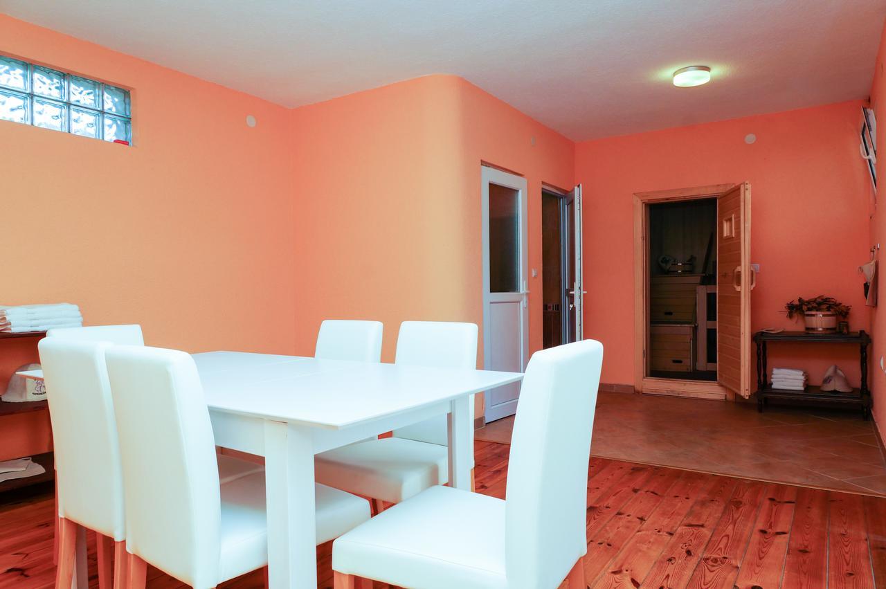 Apartments Apple Cat Montenegro Ko Bijela Exteriör bild