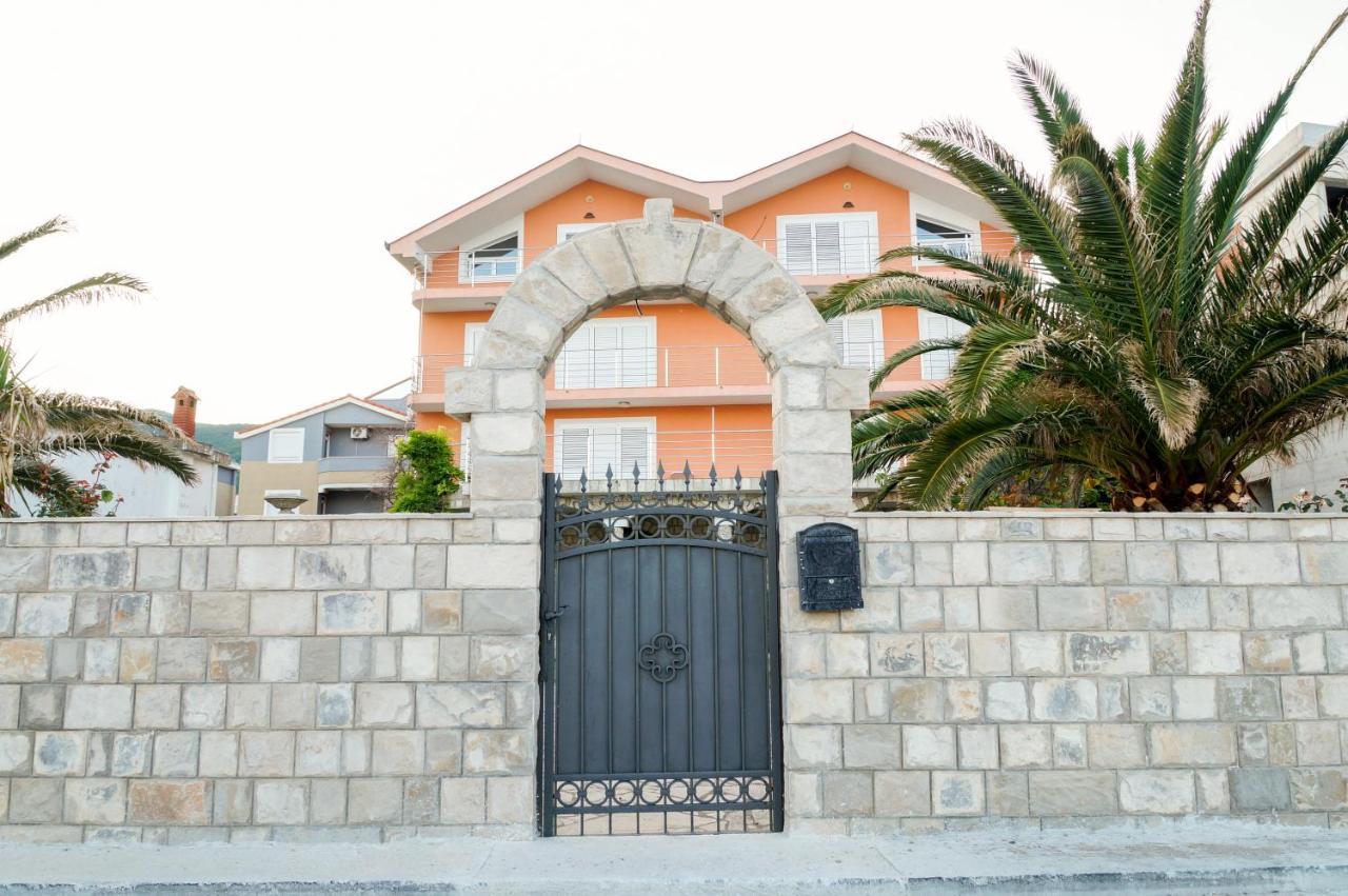Apartments Apple Cat Montenegro Ko Bijela Exteriör bild