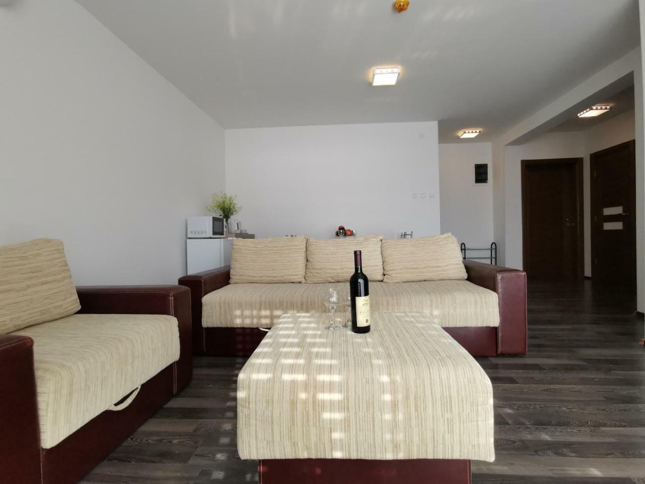 Apartments Apple Cat Montenegro Ko Bijela Exteriör bild