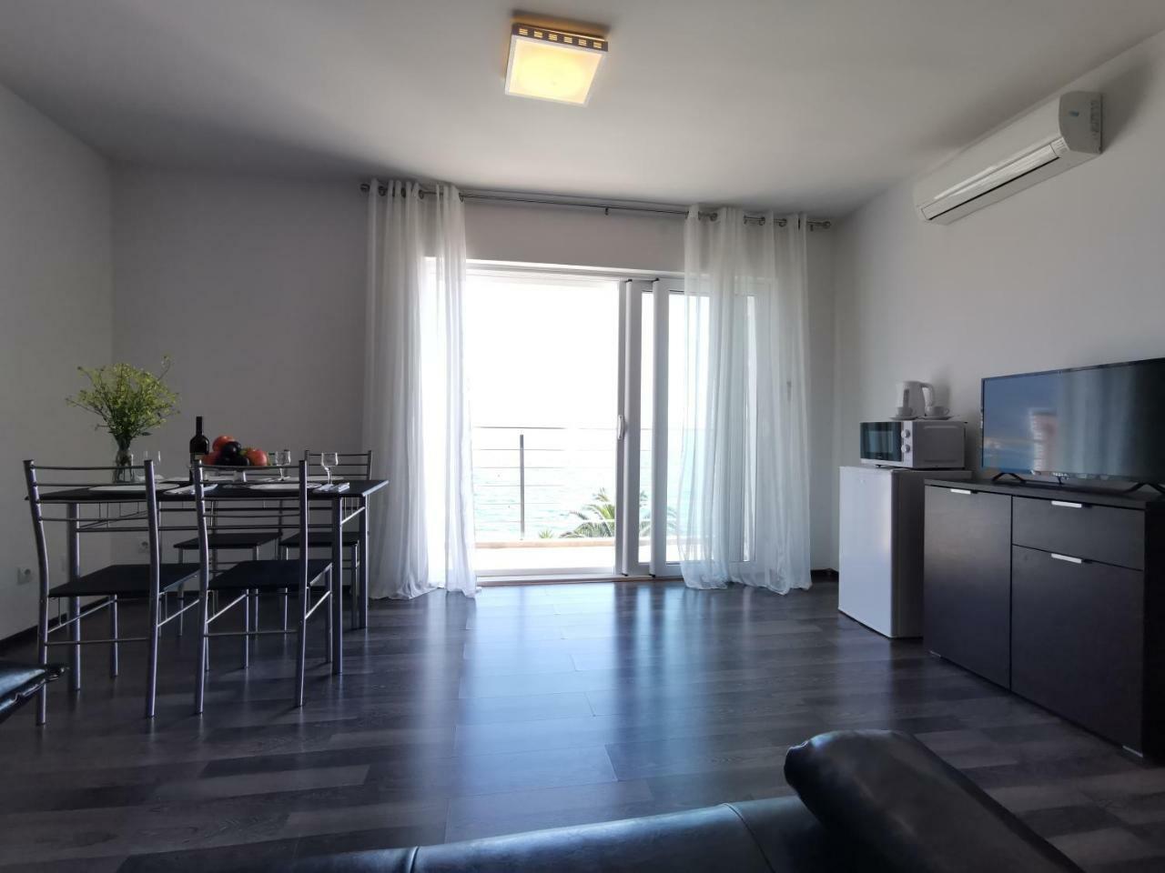 Apartments Apple Cat Montenegro Ko Bijela Exteriör bild